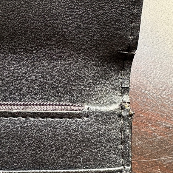 Roots Navy Leather Wallet - Picture 5 of 7